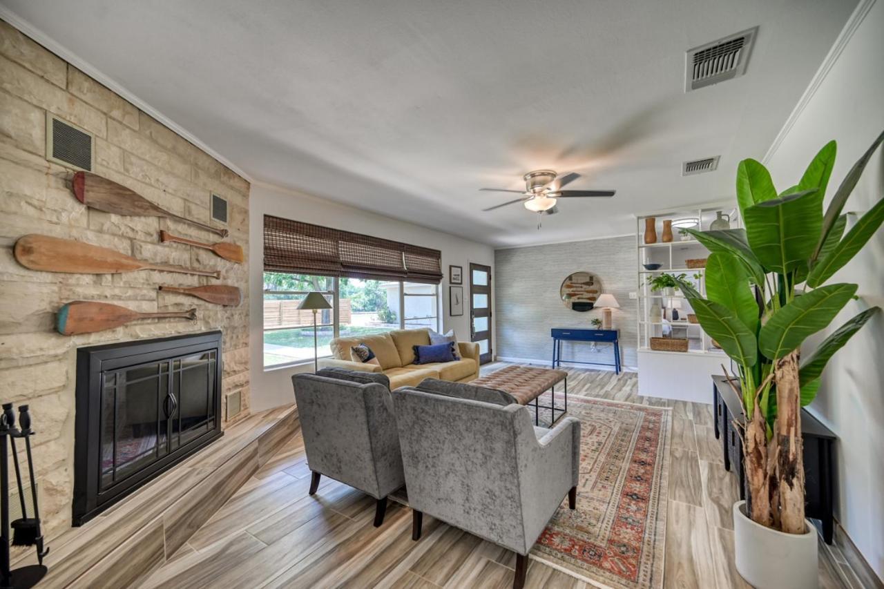 Luxury Lakefront Oasis With Boat Dock-Firepit McQueeney المظهر الخارجي الصورة