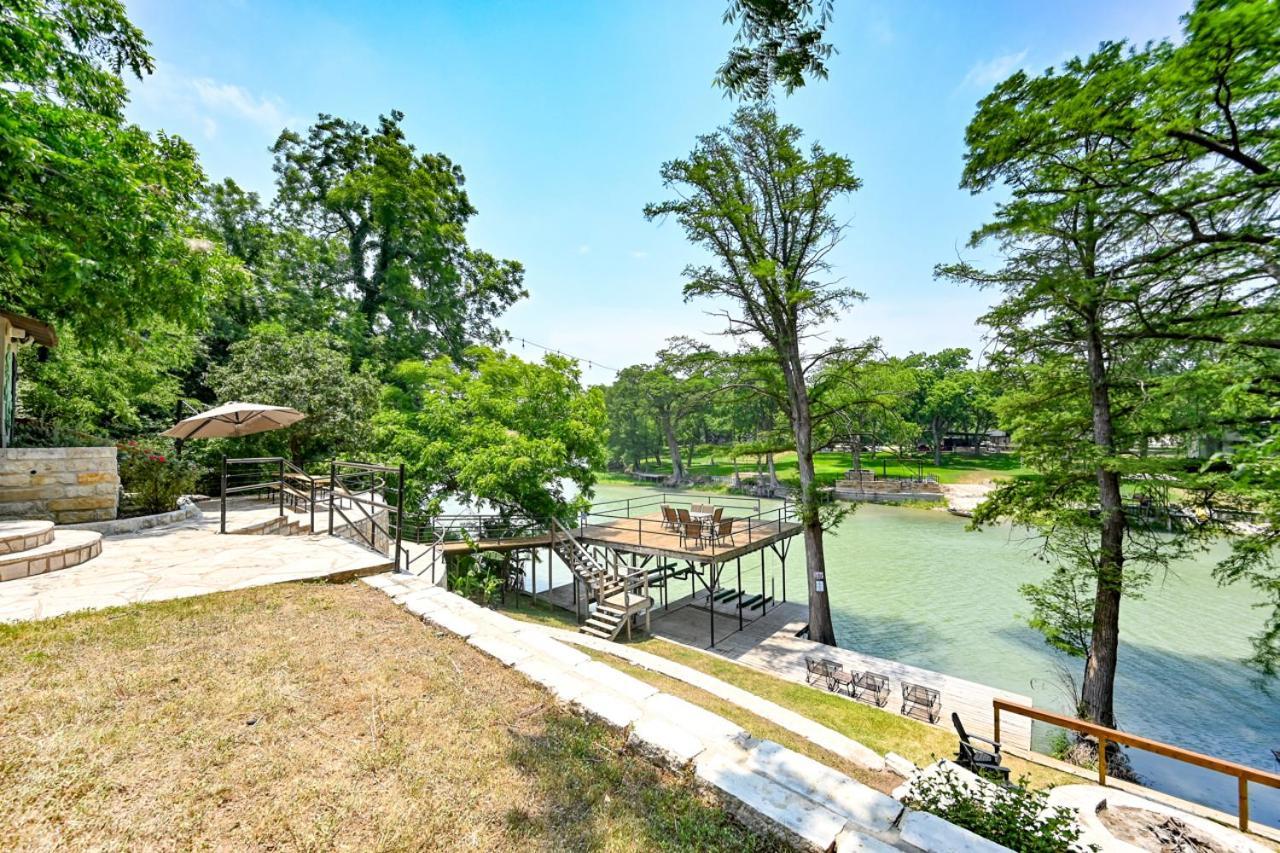 Luxury Lakefront Oasis With Boat Dock-Firepit McQueeney المظهر الخارجي الصورة