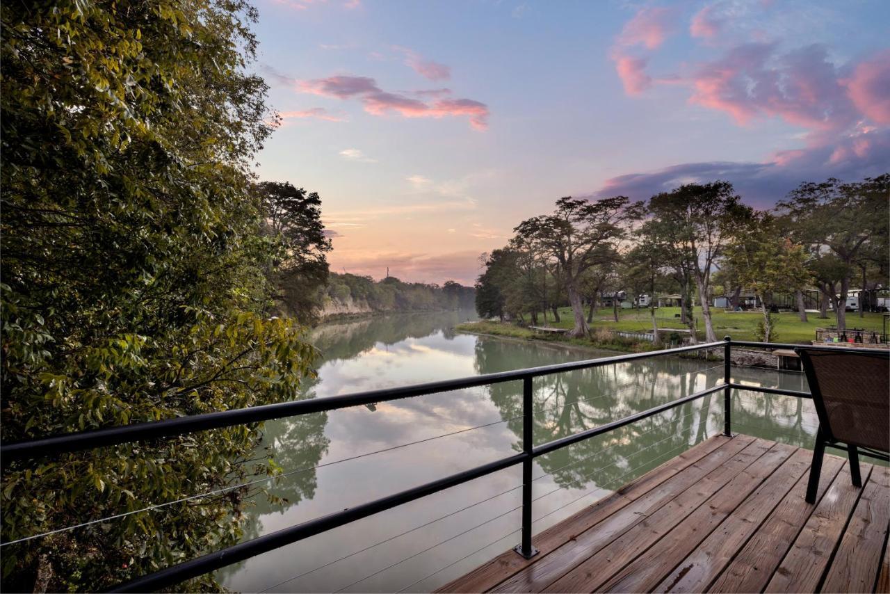 Luxury Lakefront Oasis With Boat Dock-Firepit McQueeney المظهر الخارجي الصورة