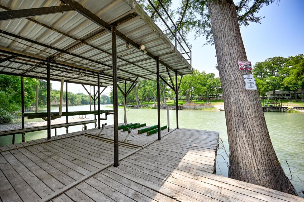 Luxury Lakefront Oasis With Boat Dock-Firepit McQueeney المظهر الخارجي الصورة