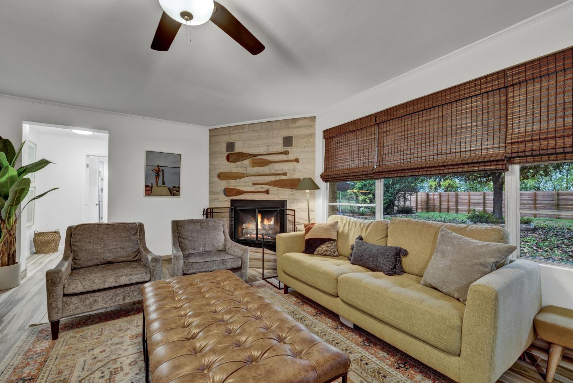 Luxury Lakefront Oasis With Boat Dock-Firepit McQueeney المظهر الخارجي الصورة